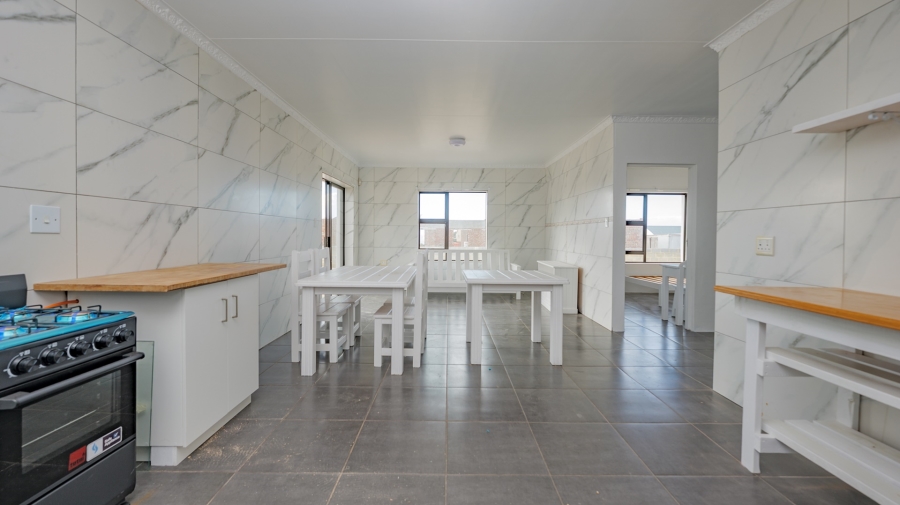 To Let 2 Bedroom Property for Rent in Oceanview Heights Western Cape